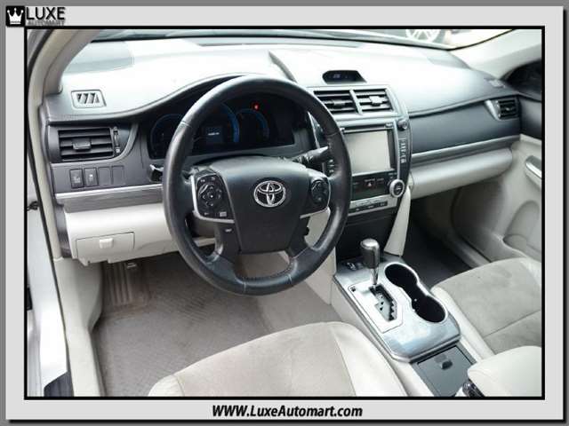 Toyota Camry 2014 photo 18